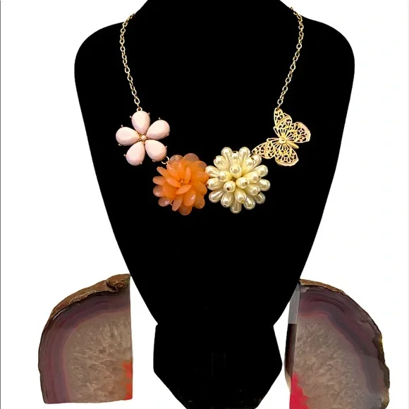 Candies- Floral/Butterfly Statement Necklace NWOT