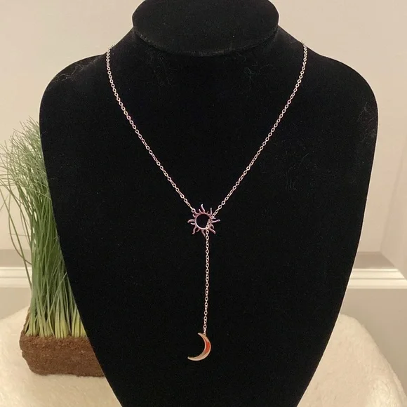 🆕NIP: Silver SUN & MOON Necklace- Silver plated