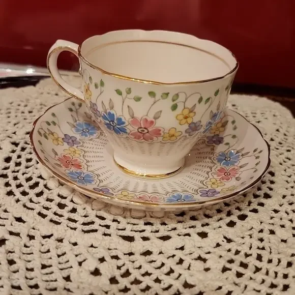 Tuscan fine bone china cup an saucer‎ England