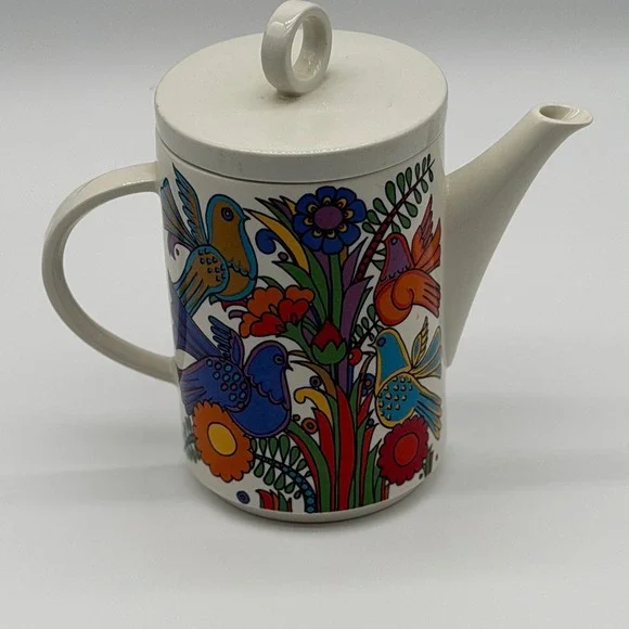 Villeroy & Boch Luxembourg Acapulco‎ Teapot. Excellent condition. 5.75