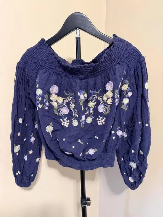 Free People Navy Embroidered Off Shoulder Peasant Top XS Boho Floral