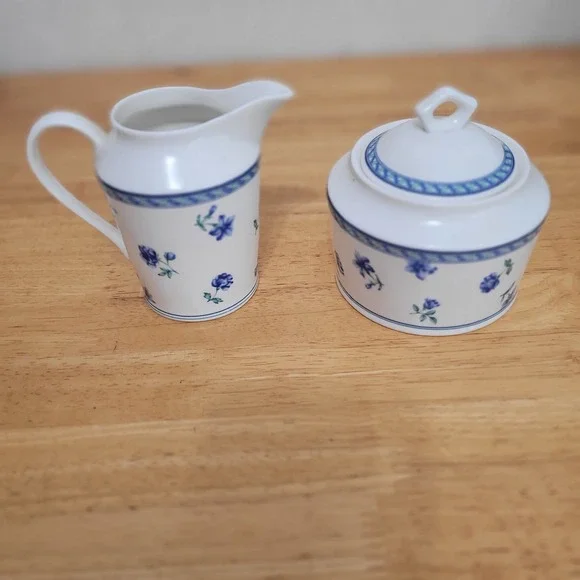 Draft Mikasa Blue Medley HK243 Creamer & Sugar Bowl Set w/‎ Lid