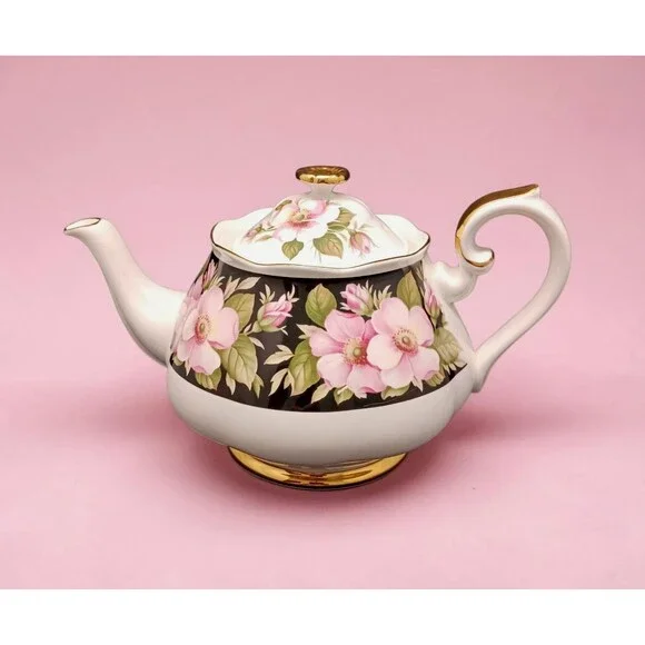 Pristine Royal Albert Alberta Rose Teapot Provincial Flowers Vintage Bone China