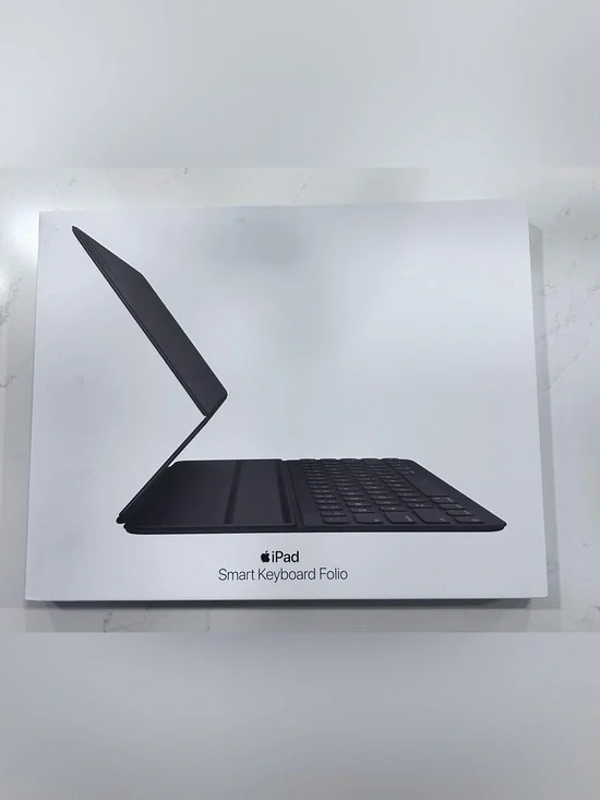 NEW, Apple Smart Keyboard Folio - Black