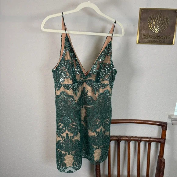 Free People Green Sequin Mini Dress V-Neck Spaghetti Strap Damask Size 6