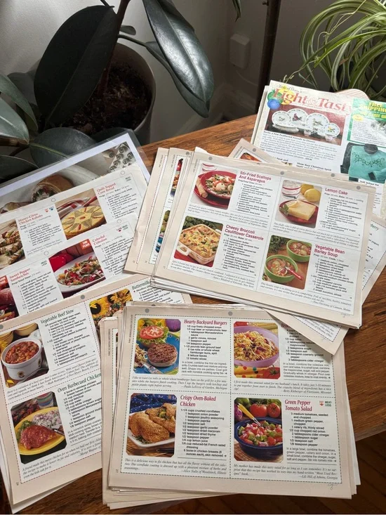 Unbranded vintage Kitchen Recipe Clipping Bundle - White/Cream Pages