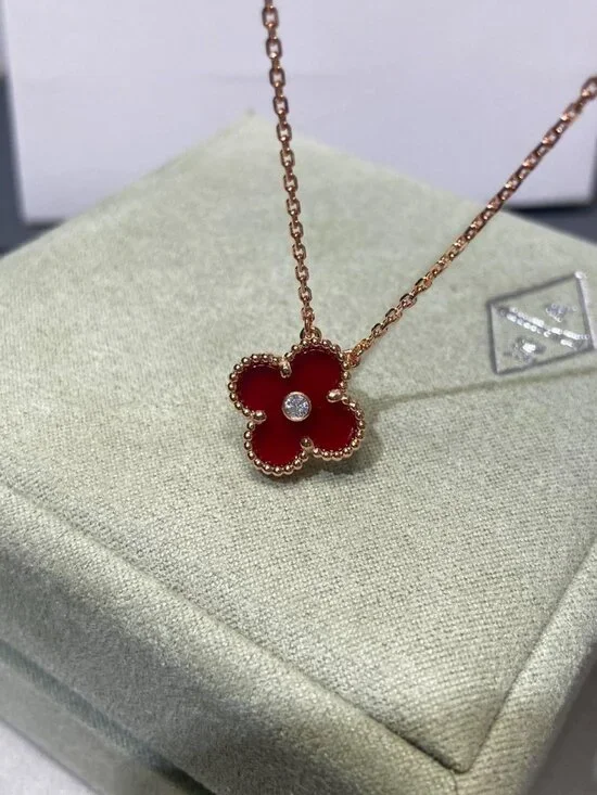 Van Cleef & Arpels Necklacet