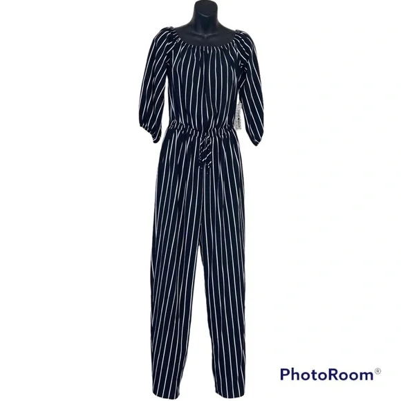 BNWT Haute Monde Off Shoulder Wide Leg Jumpsuit Sz M