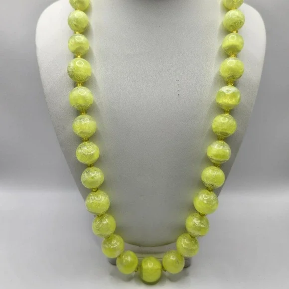 Vintage‎ Trifari Yellow Lucite Bead Necklace Gold Tone Adjustable Chain Choker