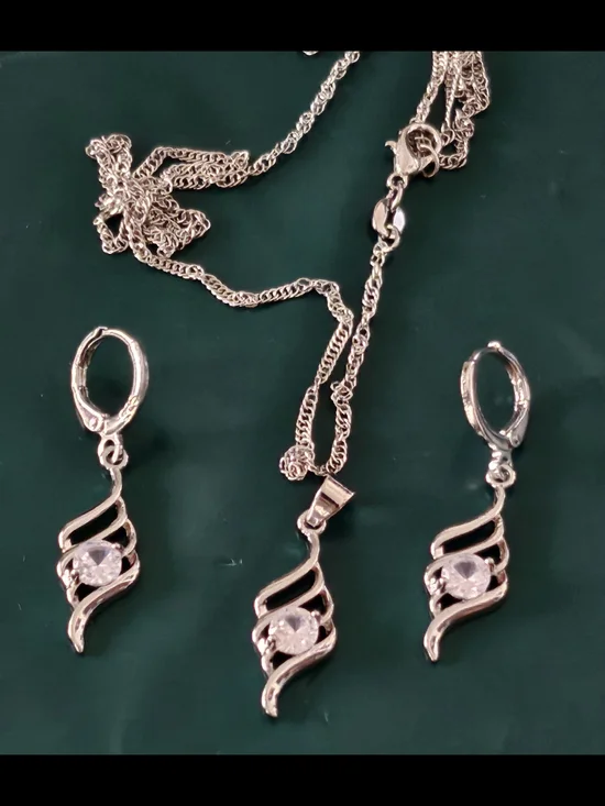 Elegant 925 Sterling Silver  Crystal Pendant Necklace & Earrings Set - White