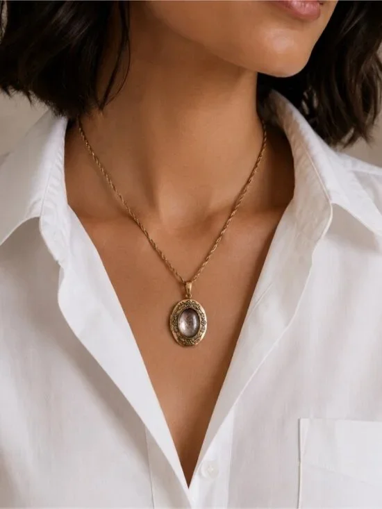 New! Gold Floral Opal Locket Vintage Style Necklace NWOT (1064)