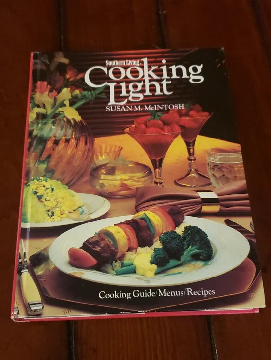 Vtg Southern Living Cooking Light Cookbook - By Susan M. McIntosh