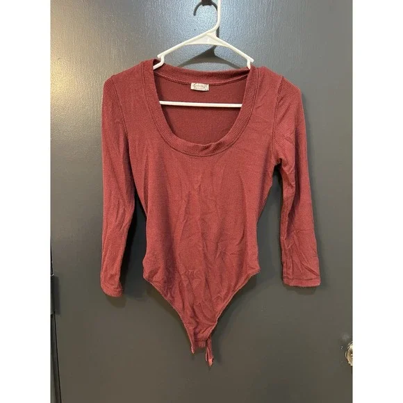 Intimately Free People Women Red Ribbed Long Sleeve Thong Bodysuit Sz S