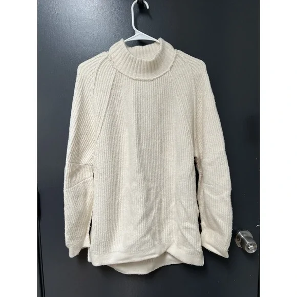 Free People Sweater Womens Size XS White Chunky Knit Mock Neck Oversized