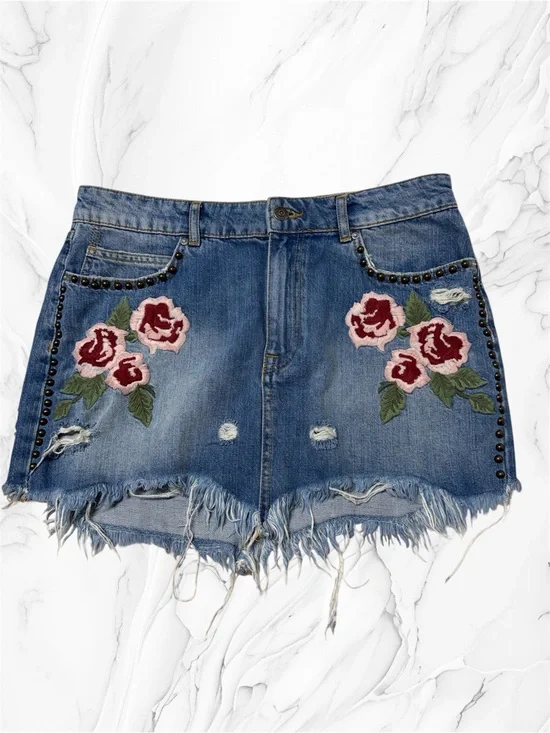 Free People vintage Blue Denim Floral Studded Frayed Hem Skirt sz 30