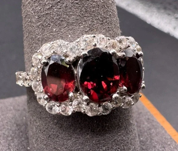 Vintage 925 Sterling Silver 3 Stone Red Garnet CZ Halo Ring Size 10