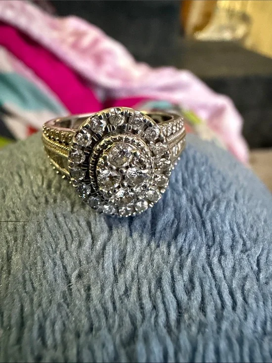Kay Jewelers Silver Halo Cluster Ring with Clear Stones