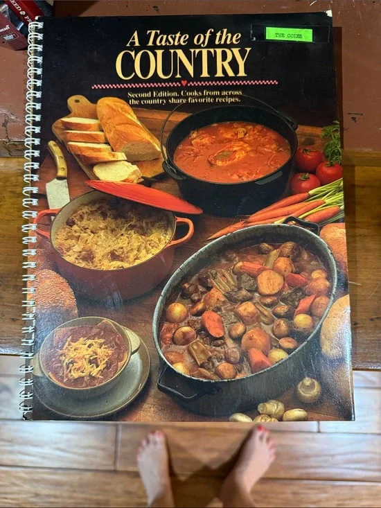 A Taste of the Country Cookbook - Classic Country Recipes (Red Cover)