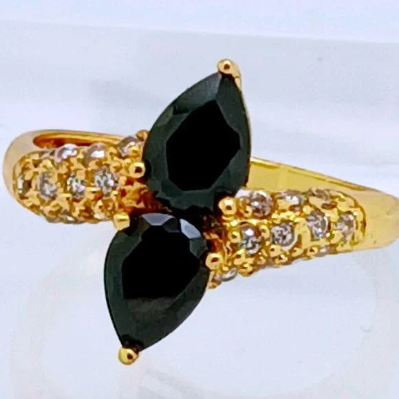 Vintage Gold Tone Bypass Black Pear Cut Pavé Sim Diamond CZ Accent Ring Size 7.5