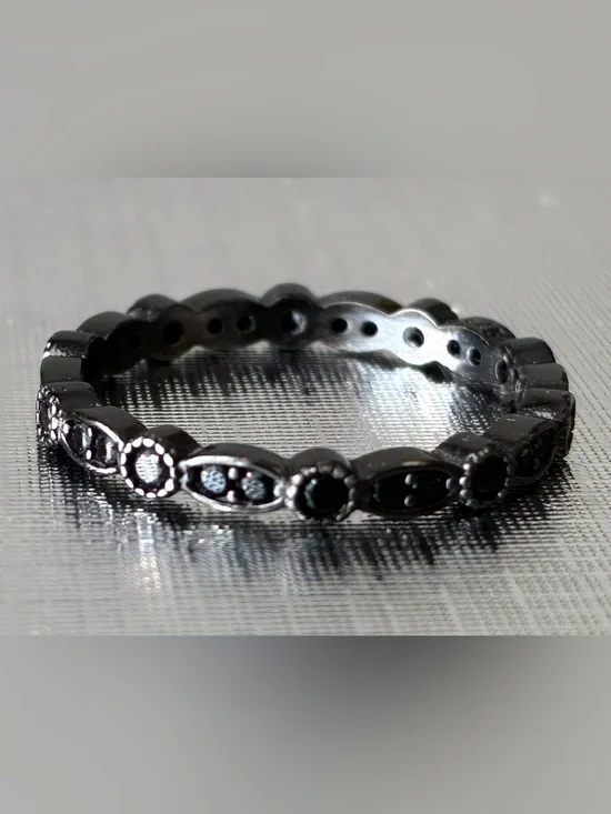 Sterling Silver Black Stone Accent Stackable Ring Sz 8
