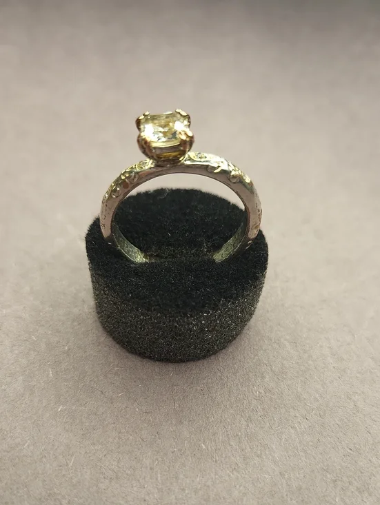 Vintage Sterling Silver Floral Solitaire Ring