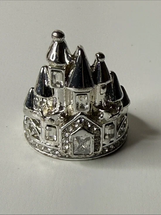 Silver tone fashion Castle Statement Ring with Clear Stones