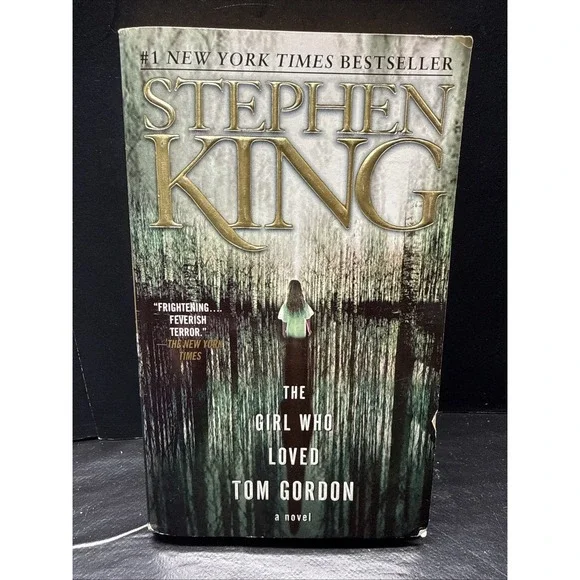 The Girl Who Loved Tom Gordon - 0671042858, paperback, Stephen King