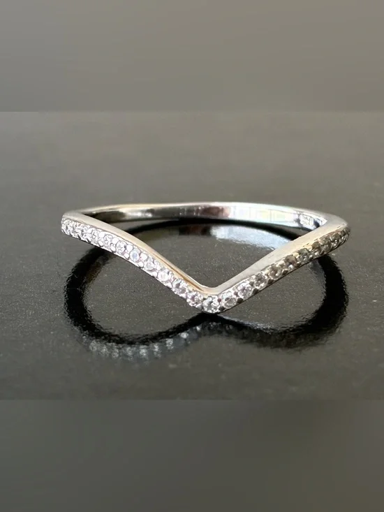 Sterling Silver V-Shape Pavé CZ Stackable Ring - Sz 7.5