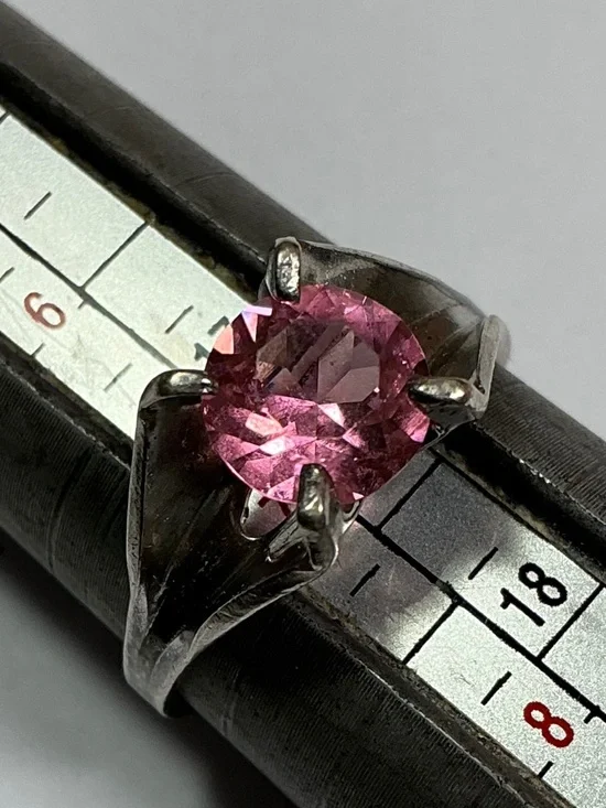 Vintage Sterling Silver Pink Topaz Ring. Size 7
