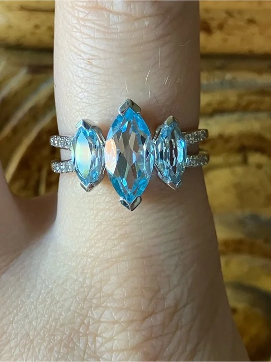 Sky Blue Topaz Sterling Silver Ring Size 8.75