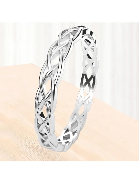 Celtic Knot Openwork Ring in Silver Tone C52