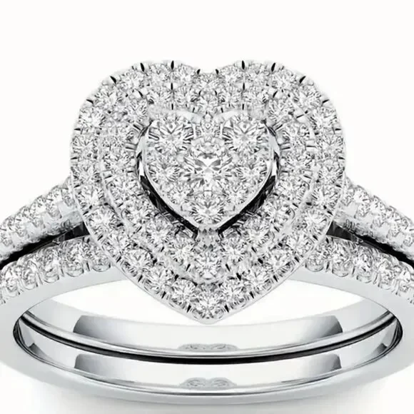 Zircon 2 pc heart shaped ring set size 6