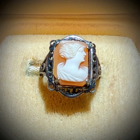 Edwardian Shell Cameo Sterling Silver Ring