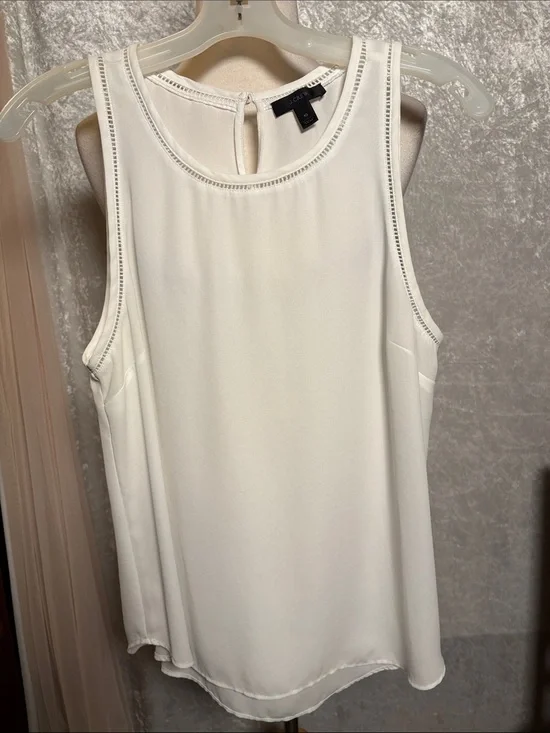 J. Crew White Eyelet-Trim Round Neck Tee Blouse Size 10