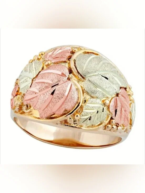 Vintage 70s Gold-tone Metal Bronze & Green Grape Leaves Dome Fashion Ring Size 8