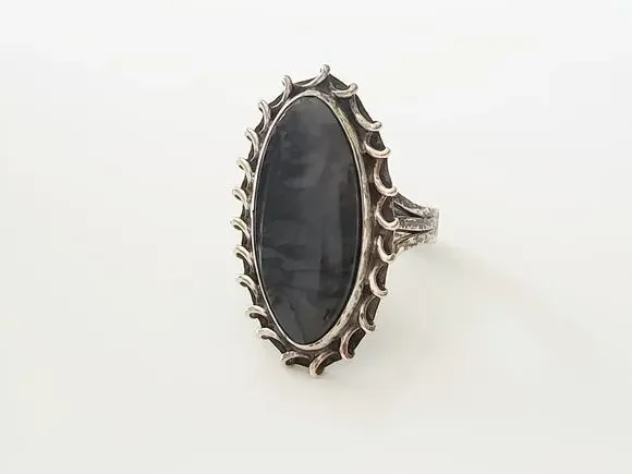 Vintage Sterling Silver Oval Onyx Ring