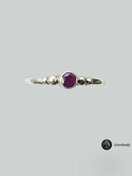 VTG NWT 925 Sterling Silver Amethyst Bezel Ring Dainty