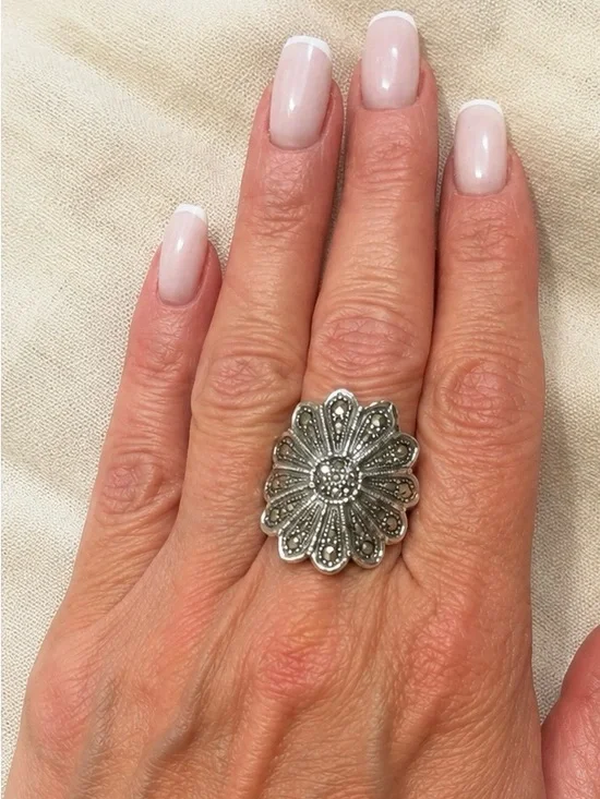 Vintage Sterling Silver Flower Statement Ring | Adjustable Floral Ring