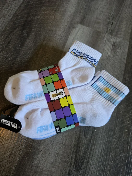 FIFA 6 PAIR OF YOUTH SOCKS ARGENTINA SIZE 5-7