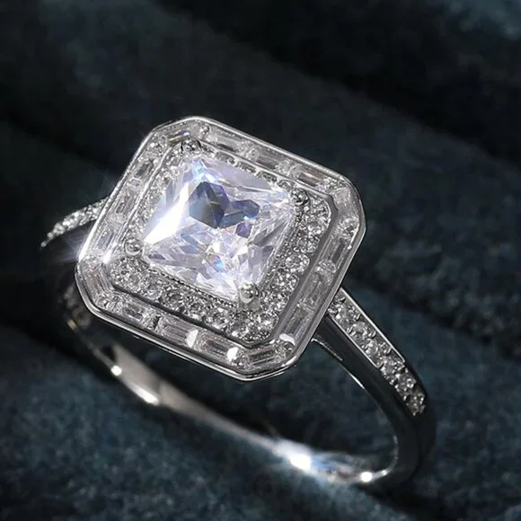 😍Luxury Engagement Clear Gem CZ Large Square Noble Thin Wedding Ring, K864
