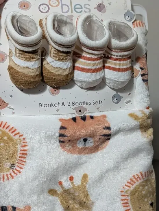 Danbar Baby Blanket Bootie Set NWT Safari Giraffe Leopard Lion Jungle Gift 3pc