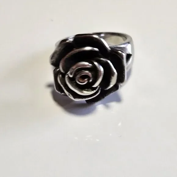 Spikes Stainless Steel Floral Rose Ring Size 8 Silver Tone Three Dimensional