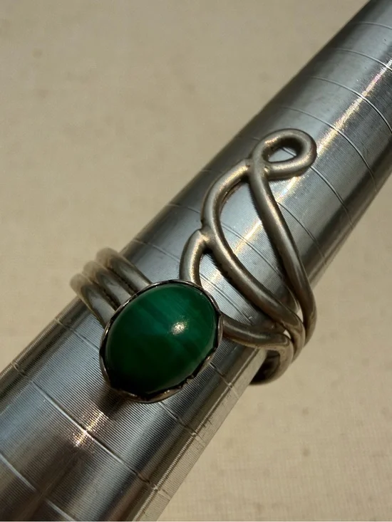 Sterling Silver Green Machalite Stone Ring size 8