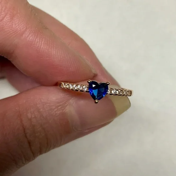 Minimalist blue Heart Rose Gold Ring