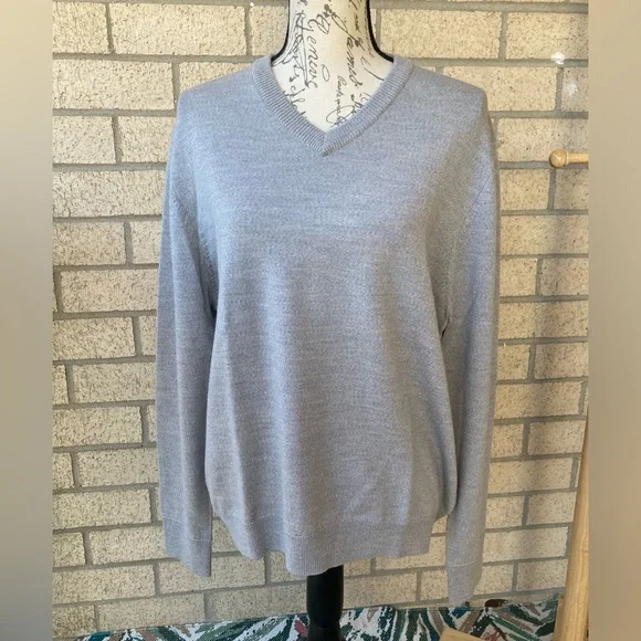 J Crew 100% Wool Gray V Neck Sweater