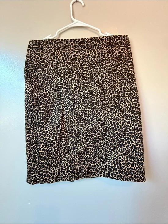 J. Crew Leopard Print Pencil Skirt in Beige and Black Size 8