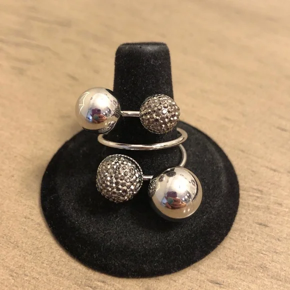 Jewelry - Elegant Silver Double Ball Large Cocktail Statement Ring