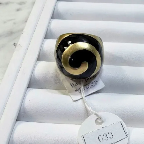 NOS Vintage Lia Sophia Bullseye Gold and Black Enamel Swirl Dome Ring Size 7
