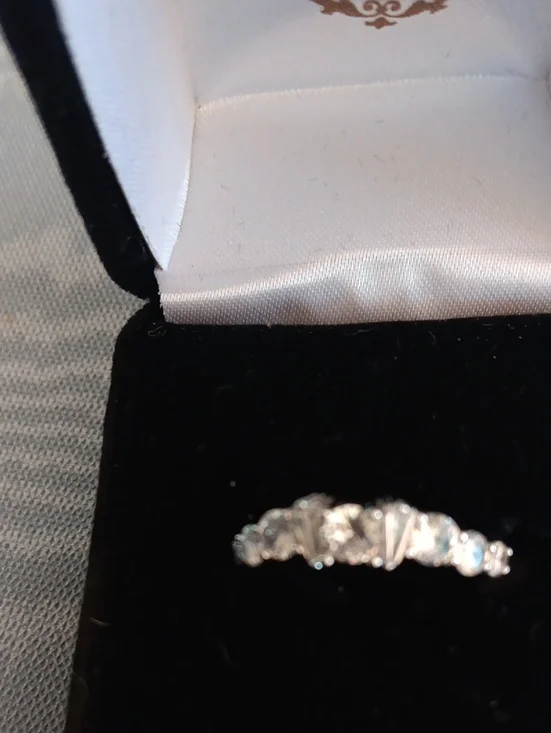 Silver Tone Diamond-Style Women's Band - Unbranded