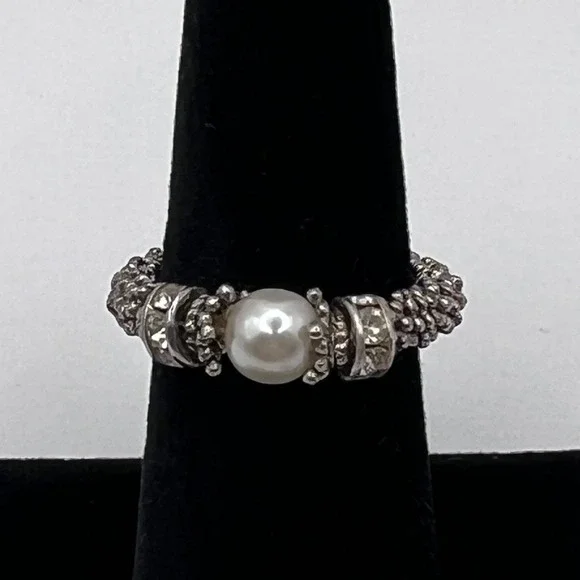 Cindy David Designs Stretch Ring Sz 5+ Silver Excellent Swarovski Pearl Bali